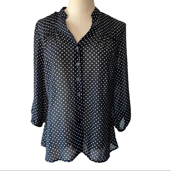 Polka dot short sleeved lightweight blouse lightweight  flowy with elastic cuffs - Picture 1 of 8